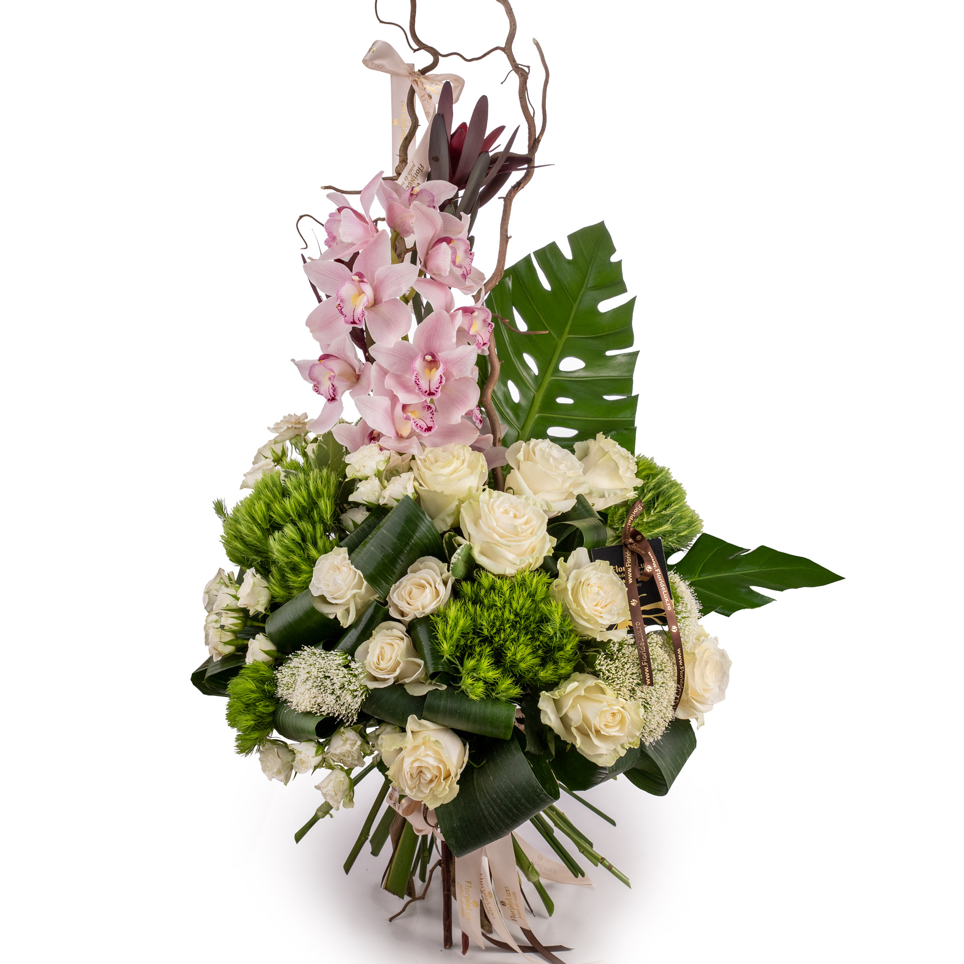 Buchet elegant cu trandafiri albi si cymbidium