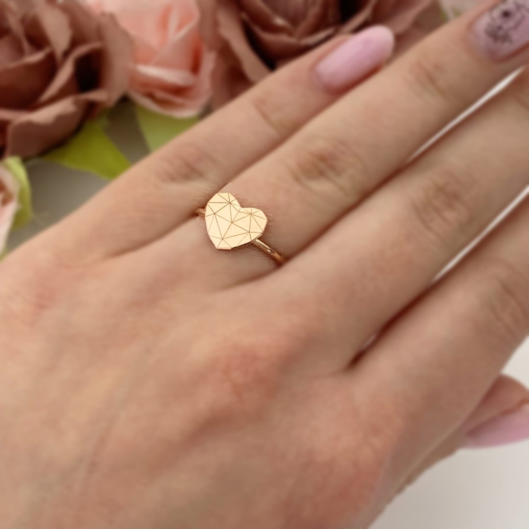 Inel cu model inimioara gravata – aur galben, alb sau roze 14k Rubinul - Image 3