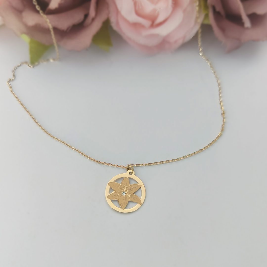 Lantisor cu floare – model crin – aur galben, alb sau roze 14k Rubinul - Image 3